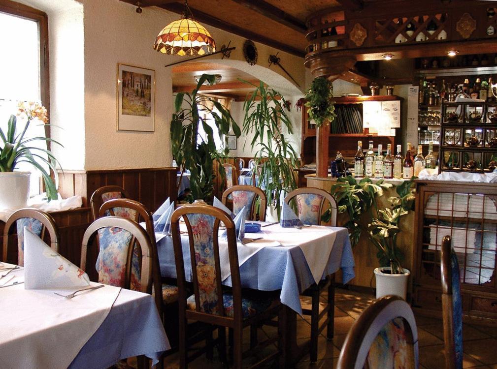 Hotel Drei Koenige Neckarbischofsheim Bagian luar foto